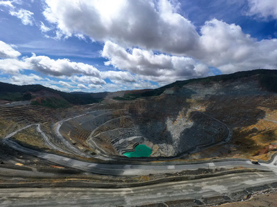 AMMAN UMUMKAN RENCANA PROGRAM PEMBELIAN KEMBALI SAHAM